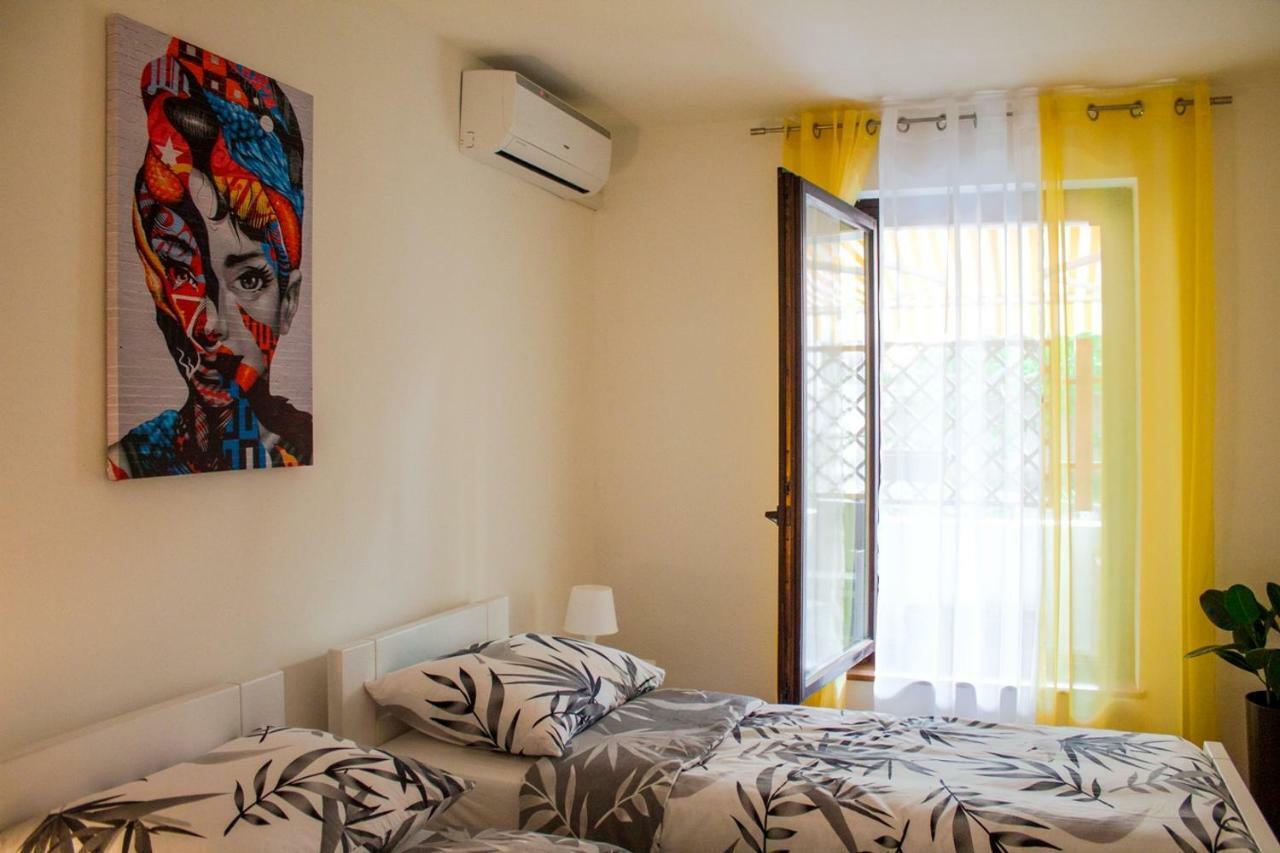 Apartment Kaya Pula Exterior photo